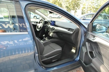 Ford Focus IV Kombi 1.5 EcoBlue 120KM 2021 Ford Focus Connected 1,5 EcoBlue 1320KM ASO Gwaran, zdjęcie 25