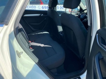 Audi Q3 I SUV 2.0 TDI 140KM 2013 Audi Q3 Nawigacja Klimatyzacja Parktronic El.szyby El.lusterka Alufelgi 2.0, zdjęcie 6