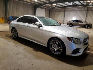 Mercedes Klasa E W213 2020 Mercedes-Benz Klasa E E 350 4matic 2020 2.0 Benzyna 255KM, zdjęcie 4