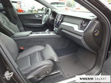 Volvo XC60 II Crossover Plug-In Facelifting 2.0 T8 455KM 2024 Volvo XC 60 XC60 T8 Plug-In Hybrid AWD Ultra Black, zdjęcie 11