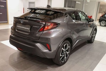 Toyota C-HR I Crossover Facelifting 1.8 Hybrid 122KM 2021 Toyota C-HR 1.8 Hybrid Style 1.8 Hybryda 122KM, zdjęcie 30