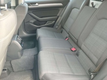 Volkswagen Passat B8 Variant Facelifting 2.0 TDI 190KM 2020 Volkswagen Passat 2.0 TDI 190KM Business DSG Kamera Virtual Android, zdjęcie 28