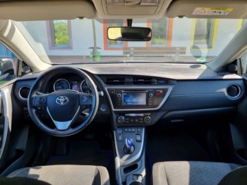 Toyota Auris II Touring Sports Hybrid 135 136KM 2014 Toyota Auris Auri II Hybrid Edition Sport Pelen serwis ASO Ladny 1.8, zdjęcie 9