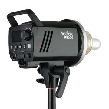 Студийная лампа Godox MS300