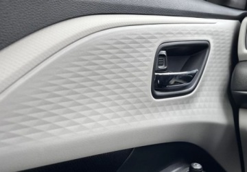 Suzuki Swift VII 1.2 DualJet mild Hybrid 82KM 2025 Suzuki Swift Premium 1.2 mild Hybrid 5MT SREBRNY 2024 DEMO 1.2 Hybryda, zdjęcie 20