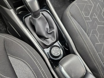 Peugeot 2008 I SUV Facelifting 1.2 PureTech 110KM 2018 Peugeot 2008 1,2benzyna 110KM salon polska navi, zdjęcie 15