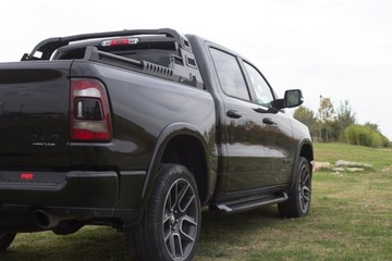Боковые пороги, пороги, модель Y Dodge RAM 1500 2019+