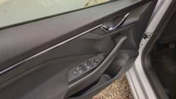 Skoda Scala Hatchback 1.6 TDI 115KM 2019 Skoda Scala 1,6 TDI 115 KM NAVI klimatronic zarejestrowany 75 tys km 1.6, zdjęcie 6