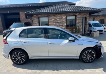 Volkswagen Golf VIII Variant 1.5 eTSI 130KM 2024 Volkswagen Golf Automat Kamera Tempomat 1.5 Benzyna 130KM, zdjęcie 4