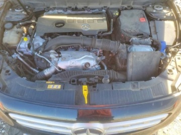 Mercedes GLB 2021 Mercedes-Benz GLB 250 2021 2.0 Benzyna 221KM, zdjęcie 6