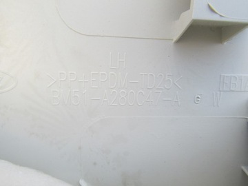 PLASTIK OSŁONA SŁUPKA TYŁ FOCUS MK3 HB 2012 ROK