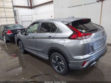 Mitsubishi Eclipse Cross 2023 Mitsubishi Eclipse Cross 1.5 benzyna 152KM 4X4 wersja SEL-SAWC, drobna szk, zdjęcie 2
