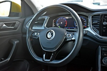 Volkswagen T-Roc I SUV 1.5 TSI ACT 150KM 2021 Volkswagen T-Roc Bezwypadkowy / Salon Polska /, zdjęcie 17