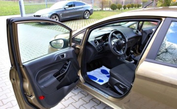 Ford Fiesta VII 2013 Ford Fiesta 1.0 i Klimatyzacja Pdc Podgrzewane fotele 1 rok gwarancji, zdjęcie 9