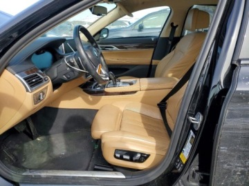 BMW Seria 7 G11-G12 2021 BMW Seria 7 750xi 2021 4.4 Benzyna 523KM, zdjęcie 7