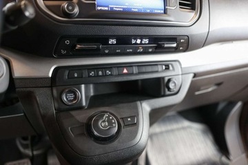 Toyota 2021 Toyota Proace Verso Verso 2.0 D4-D Long VIP Aut. 2.0 Diesel 177KM, zdjęcie 18