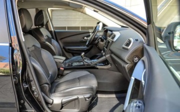 Renault Kadjar Crossover 1.6 dCi 130KM 2015 Renault Kadjar 1,6dCi (130KM) Bezwypadkowy 1.6 Diesel 130KM, zdjęcie 11