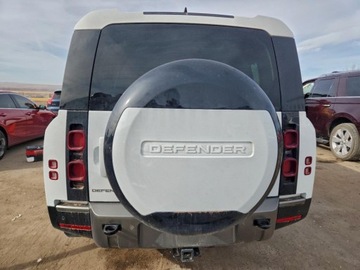 Land Rover Defender IV (L663) 2024 Land Rover Defender 130 X-Dynamic Se 2024 3.0 Benzyna 395KM, zdjęcie 2