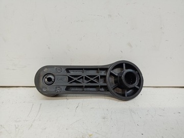 РУЧКА ЗАДНЕГО СТЕКЛА KIA VENGA 2009-