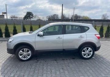 Nissan Qashqai I Crossover 2.0 140KM 2011 Nissan Qashqai 2.0 benz ,AUTOMAT,navi ,kamera ,niski pot przebieg 2.0 140KM, zdjęcie 2