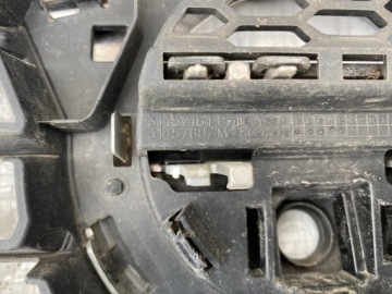 VOLVO XC60 II РЕШЕТКА РАДИАТОРА 31457464