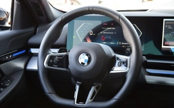 BMW Seria 5 G90-91 2023 BMW Seria 5 BMW 520d SedanPakiet sportowy MKamery 360Dostepne w BMW TEAM, zdjęcie 11
