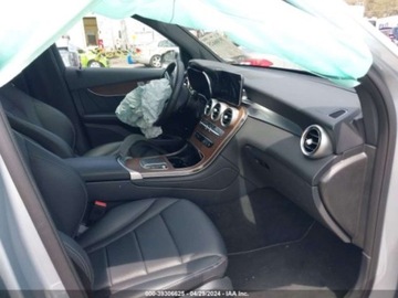 Mercedes GLC C254/X254 2022 Mercedes-Benz GLC 2022r, 300, 4Matic, 2.0L 2.0 Benzyna 255KM, zdjęcie 8
