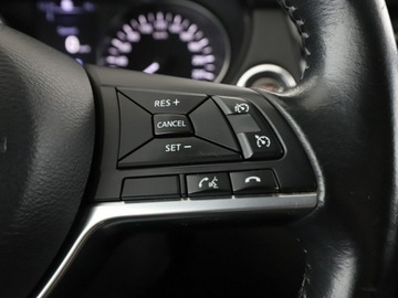 Nissan Qashqai II Crossover 1.2 DIG-T 115KM 2017 Nissan Qashqai Navi Kamera cofania Klimatyzacja, zdjęcie 27