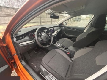 Skoda Octavia IV Kombi 2.0 TDI 115KM 2023 Skoda Octavia 2.0d 115KM 2023r gwarancja! Faktura VAT, zdjęcie 8
