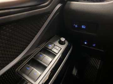 Toyota C-HR I Crossover Facelifting 1.8 Hybrid 122KM 2020 Toyota C-HR 1.8 Hybrid Style, zdjęcie 18