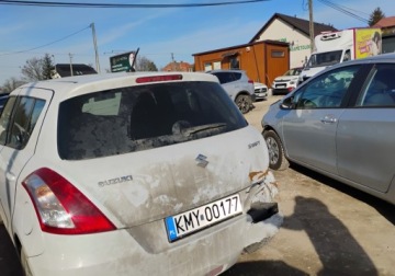 Suzuki Swift V Hatchback 3d Facelifting 1.2 VVT 94KM 2015 Suzuki Swift I rej 2016r, 1.3 Benzyna. Uszkodzony lewy przod i prawy tyl., zdjęcie 3