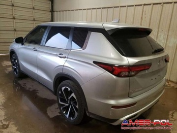 Mitsubishi Outlander III 2022 Mitsubishi Outlander 2022, 2.5L, 4x4, po grado..., zdjęcie 4