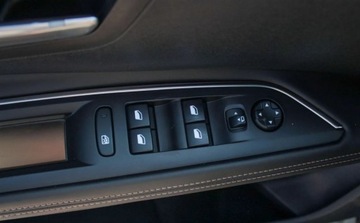 Peugeot 5008 II Crossover 1.2 PureTech 130KM 2017 Peugeot 5008 1.2 Benzyna 130KM, zdjęcie 13