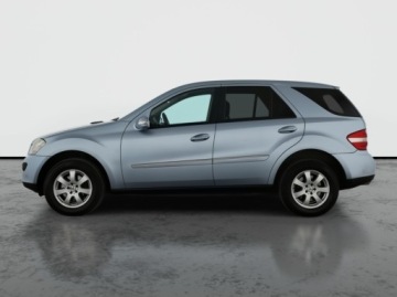 Mercedes Klasa M W164 Off-roader 3.0 V6 (320 CDI) 224KM 2006 Mercedes ML ML 320 CDI , 221 KM, 4X4, Automat, zdjęcie 2