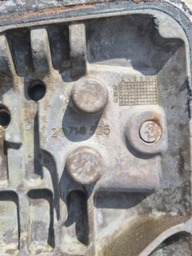 КРЫШКА МАСЛЯНОГО ОХЛАДИТЕЛЯ ВОДЯНАЯ РУБАШКА VOLVO FH 16 D16E