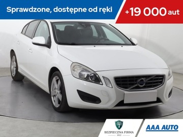 Volvo S60 II Sedan 2.0 D3 163KM 2010