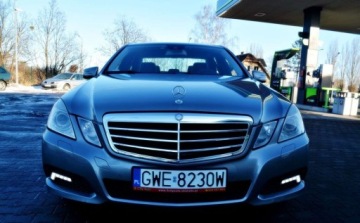 Mercedes Klasa E W212 Limuzyna 350 CDI BlueEFFICIENCY 231KM 2009 Mercedes-Benz Klasa E 4-Matic , Automat, Ledy, 3.0 Diesel 231KM, zdjęcie 18