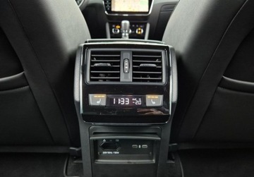 Skoda Superb III Kombi Plug-In Hybrid 1.4 TSI Plug-In-Hybrid 218KM 2021 Skoda Superb 1.4IV 218KM Plug-in Hybrid DSG SportlinePakiety Bezwypadek Al, zdjęcie 32