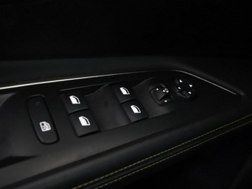 Peugeot 5008 II Crossover 1.2 PureTech 130KM 2020 Peugeot 5008 GT automat skóra 7-osob. virtual, zdjęcie 37