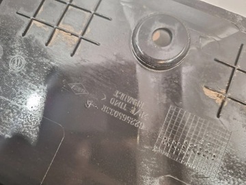 Накладка на передний бампер 622565033R Renault Clio V 19-