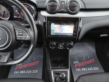 Suzuki Swift VI 2020 Suzuki Swift ALL GRIP Navi Sensor Elektryka PDC LED Kamera 1.2 Hybryda 83KM, zdjęcie 20