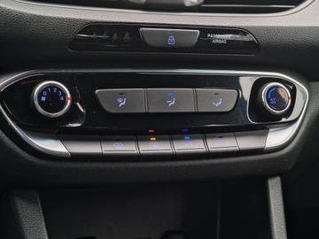 Hyundai i30 III Hatchback 1.6 CRDI 115KM 2019 Hyundai i30 Get! Aut., diesel, 115 KM/Alarm/LED/Te, zdjęcie 22