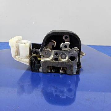 ALFA ROMEO 147 ZÁMEK DVEŘE PŘEDNÍ PRAVÝ 6PIN