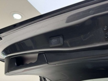 Toyota RAV4 V SUV Plug-in 2.5 Plug-in Hybrid 306KM 2022 Toyota RAV4 More Dynamic, 4x4, LED, Kamera, 1wlasciciel, FV 23 gwarancja,, zdjęcie 17