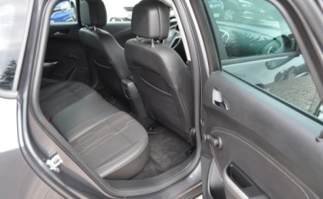 Opel Astra J Hatchback 5d 1.4 Turbo ECOTEC 140KM 2012 Opel Astra 1.4 Benzyna Tempomat Cz. parkowania Klimatyzacja 1.4 Benzyna, zdjęcie 16