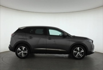Peugeot 3008 II Crossover Facelifting  1.2 PureTech 130KM 2022 Peugeot 3008 1.2 PureTech, Salon Polska, zdjęcie 5