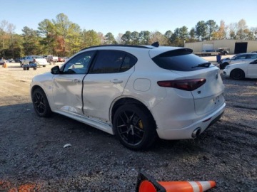 Alfa Romeo Giulia II Sedan 2.0 TBi 280KM 2018 Alfa Romeo Giulia 2018 ALFA ROMEO GIULIA Q4 2.0 Benzyna 280KM, zdjęcie 1