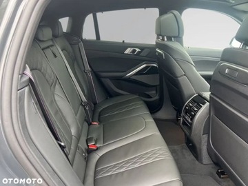 BMW X6 G06 SUV Facelifting 3.0 30d 298KM 2025 BMW X6 BMW X6 3.0 Diesel 299KM, zdjęcie 12