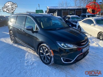 Chrysler Pacifica II 2017 Chrysler Pacifica 3.6 v6 najbogatsza wersja 7 os. Bez wkladu 1.rok gwaranc