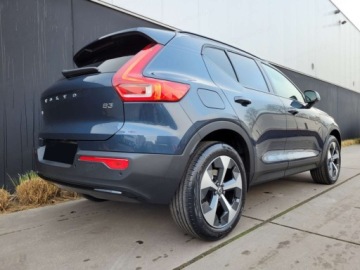 Volvo XC40 2026 VOLVO XC40 B3 Ultra Dark Suv 2.0 (177KM) 2026, zdjęcie 2